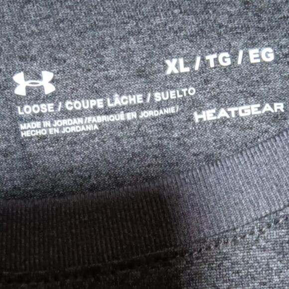 NWT Under Armour Crew Neck T-shirt 1277207 - Picture 3 of 5